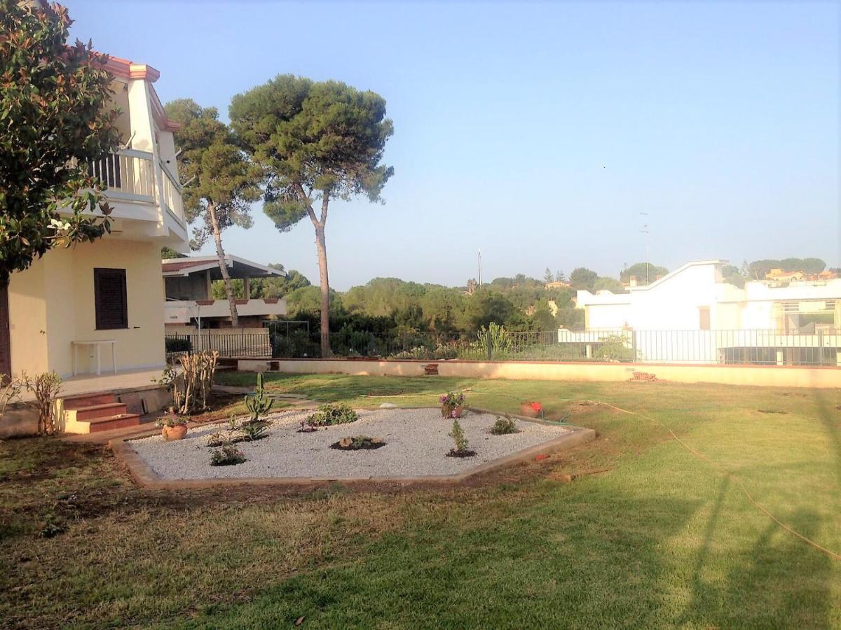 Appartamenti In Villa Polimnia Fontane Bianche Exterior photo