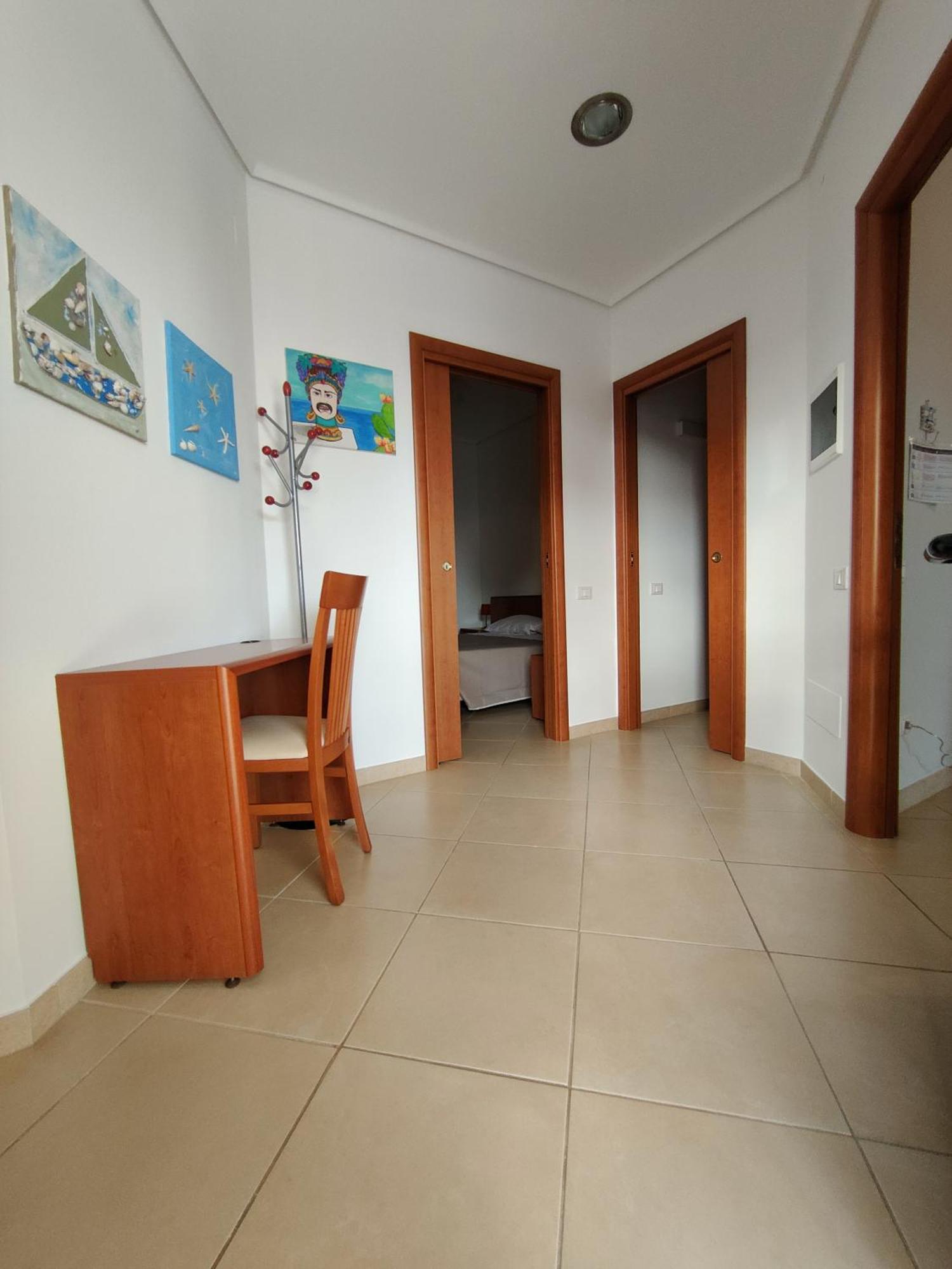 Appartamenti In Villa Polimnia Fontane Bianche Room photo